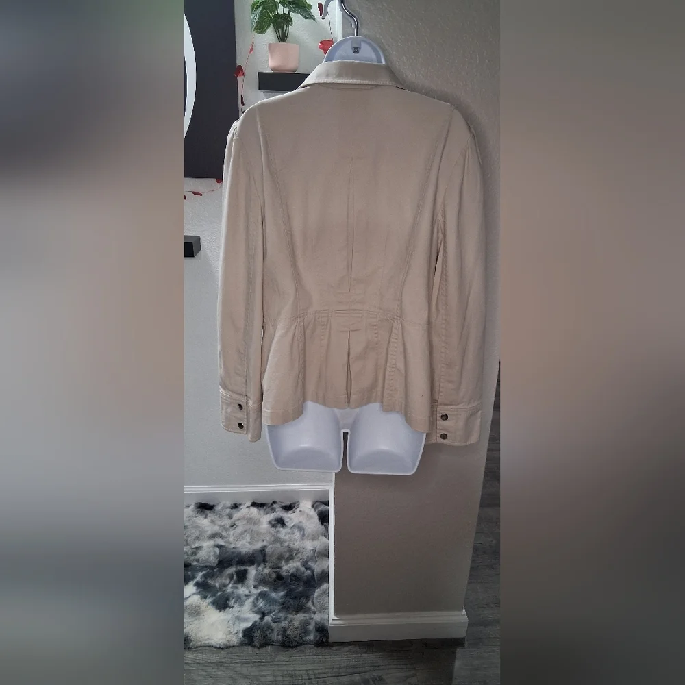 Evelyn Women's Beige Jacket - Picture 12 of 16